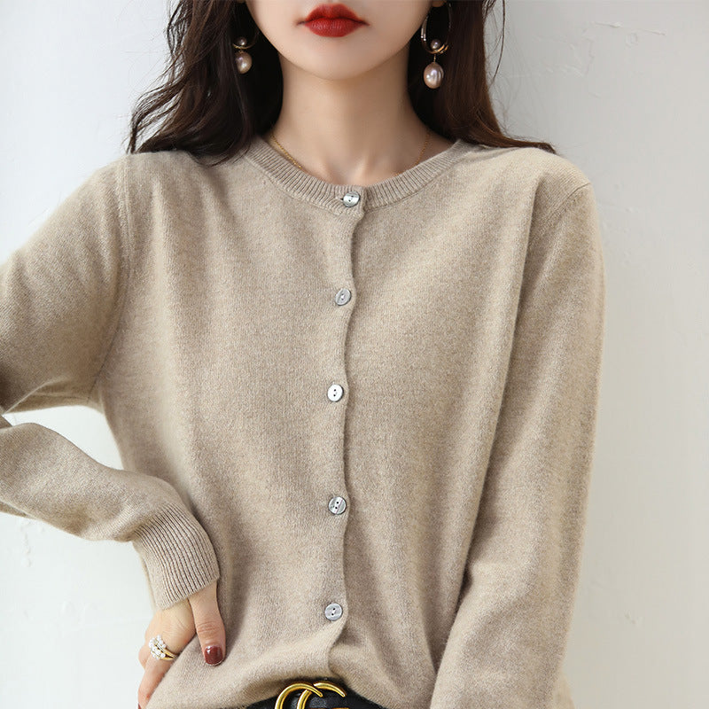 Cardigan Court Femme Chic en Maille